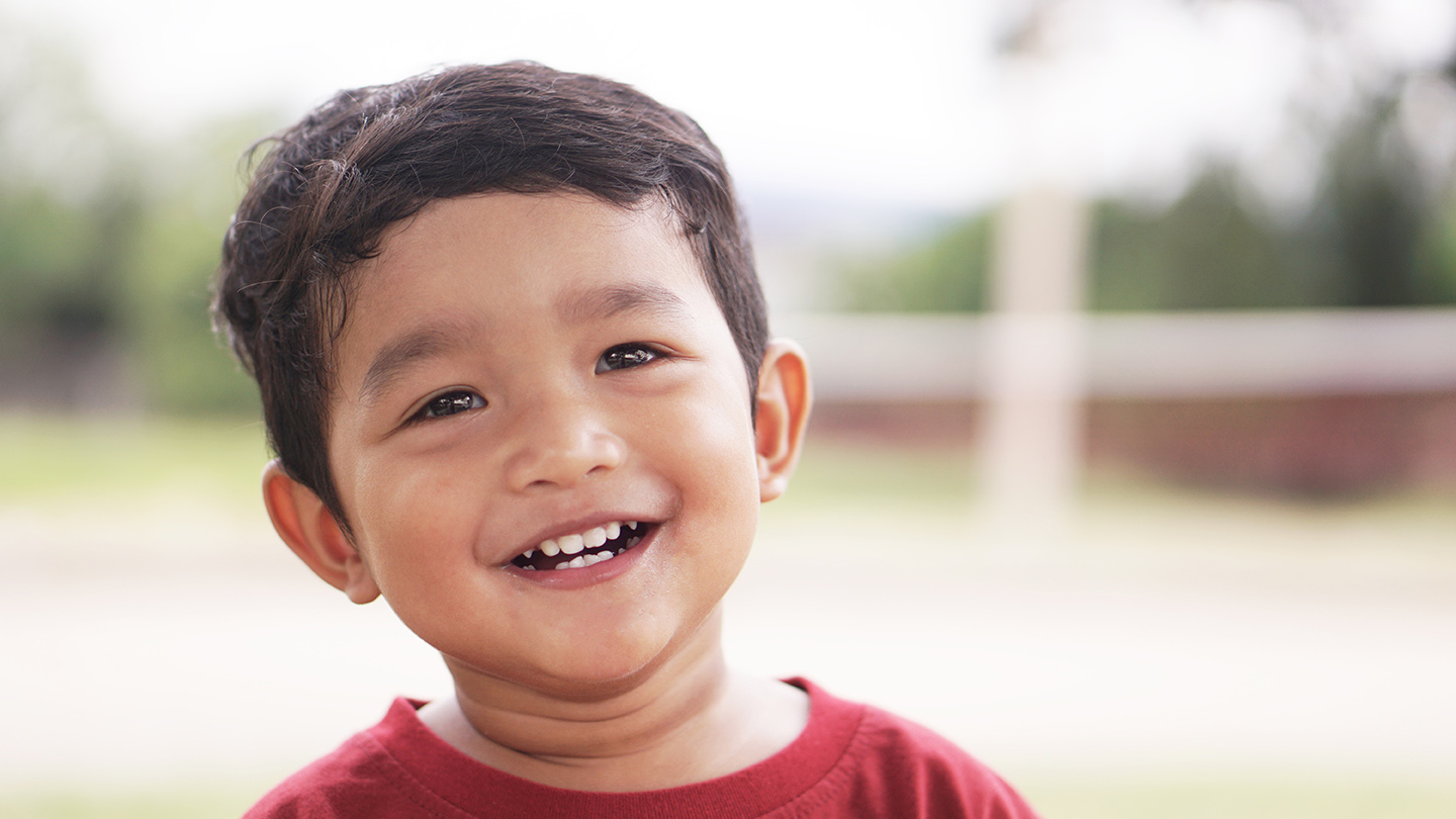 toddler smiling in alpharetta georgia